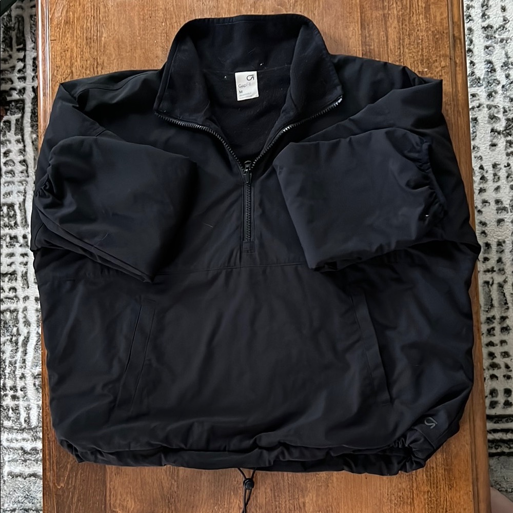 GapFit Women’s  Reversible Black Half-Zip Jacket